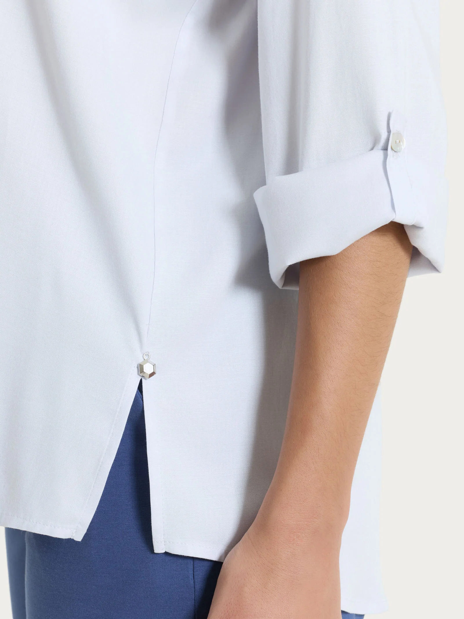 Camicia con manica risvoltabile in Voile Stretch - Lilac Hint - Image 4