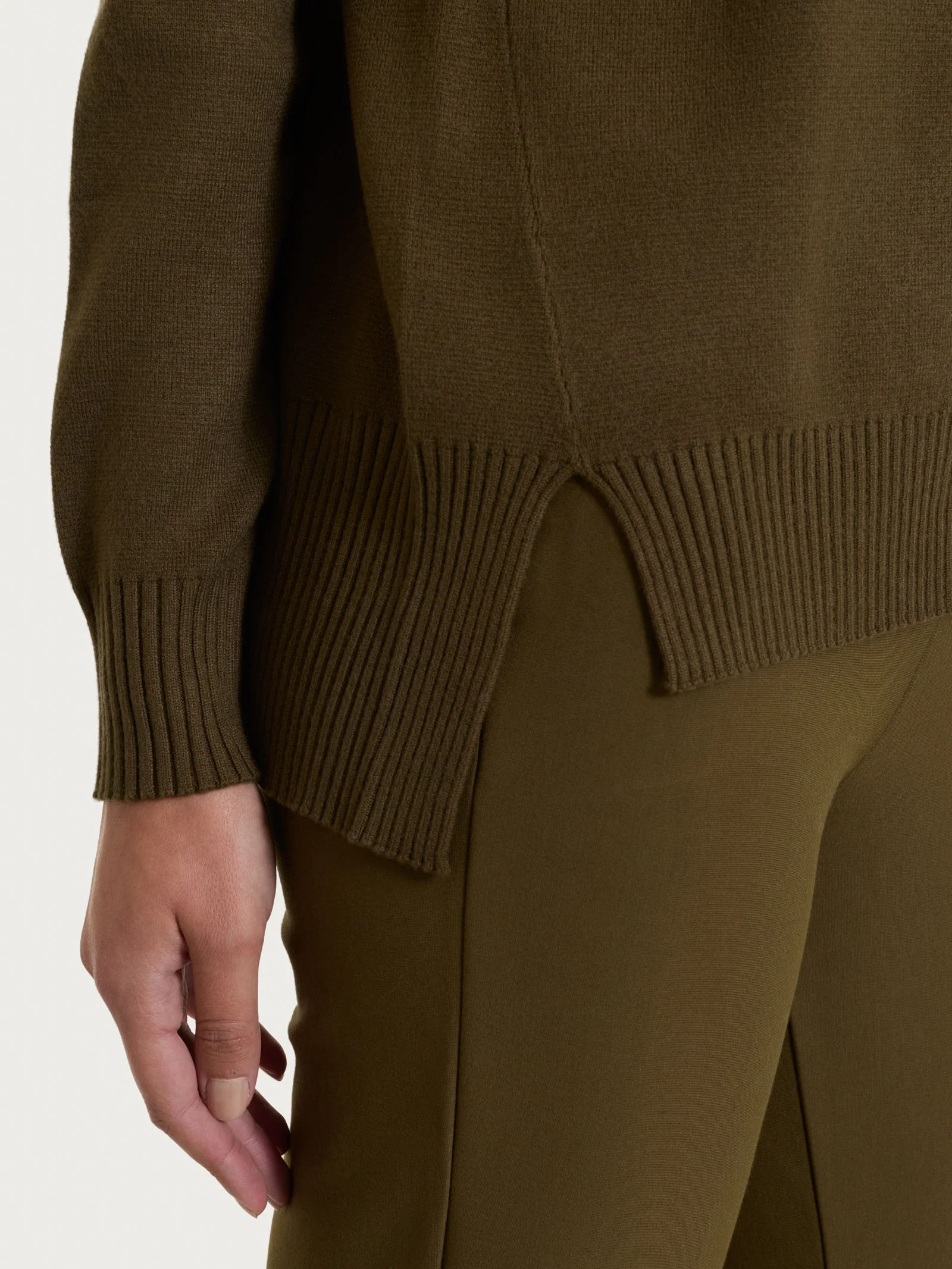 Cardigan con zip asimmetrico in Super soft - Dark Olive - Image 3