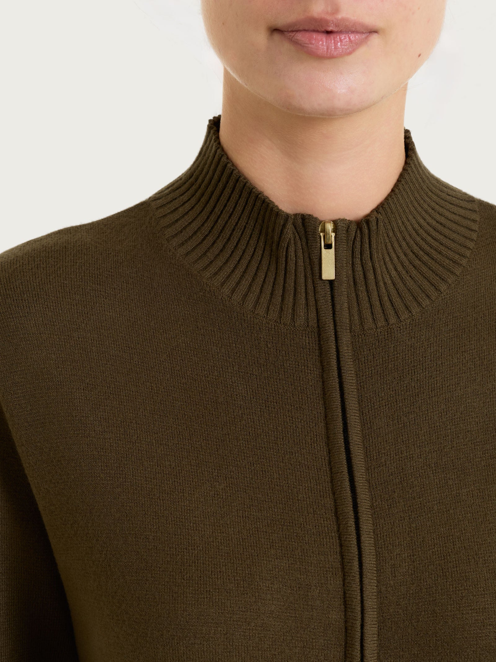 Cardigan con zip asimmetrico in Super soft - Dark Olive - Image 4