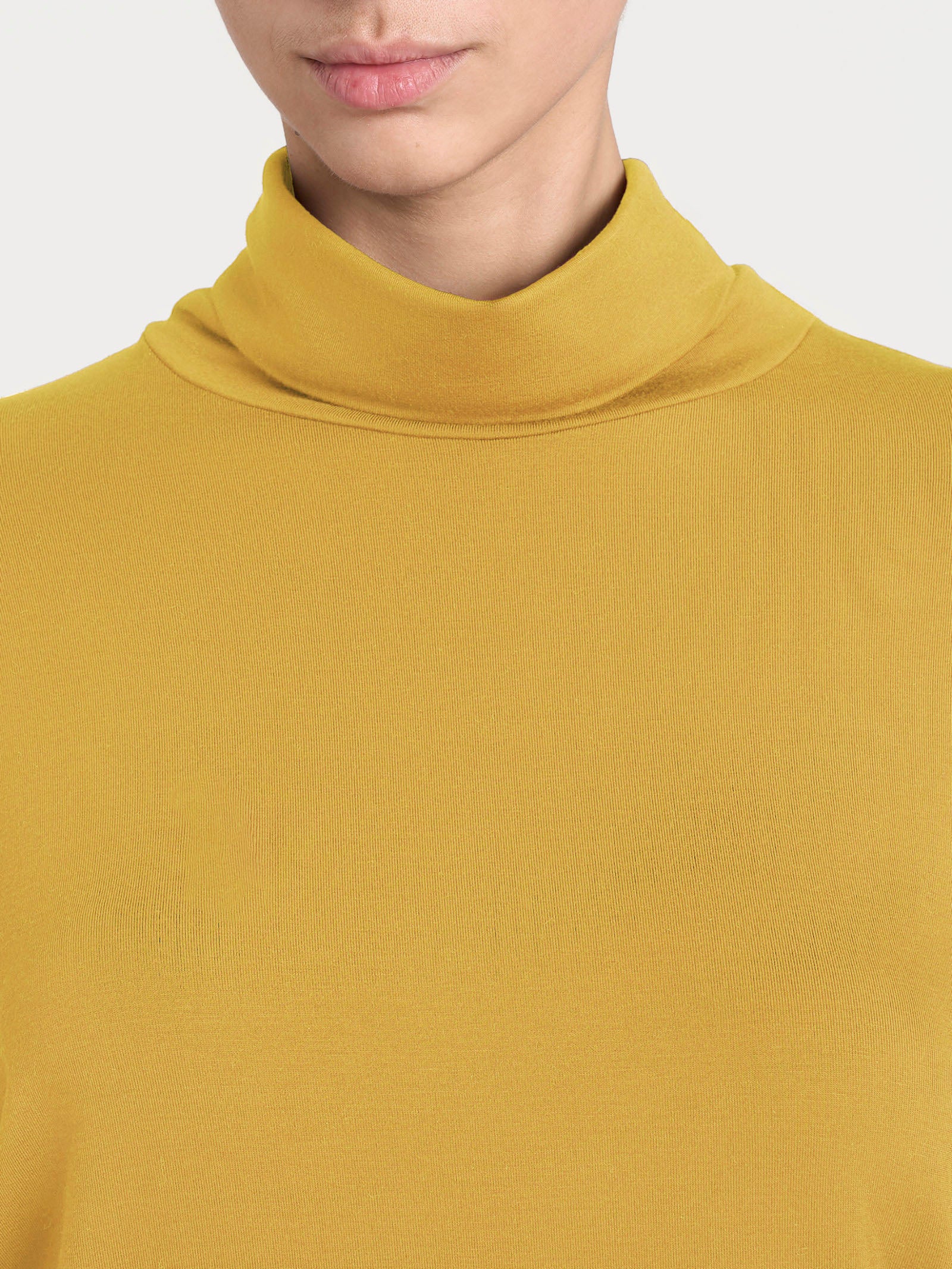 Dolcevita in Eco Viscosa - Oil Yellow - Image 3