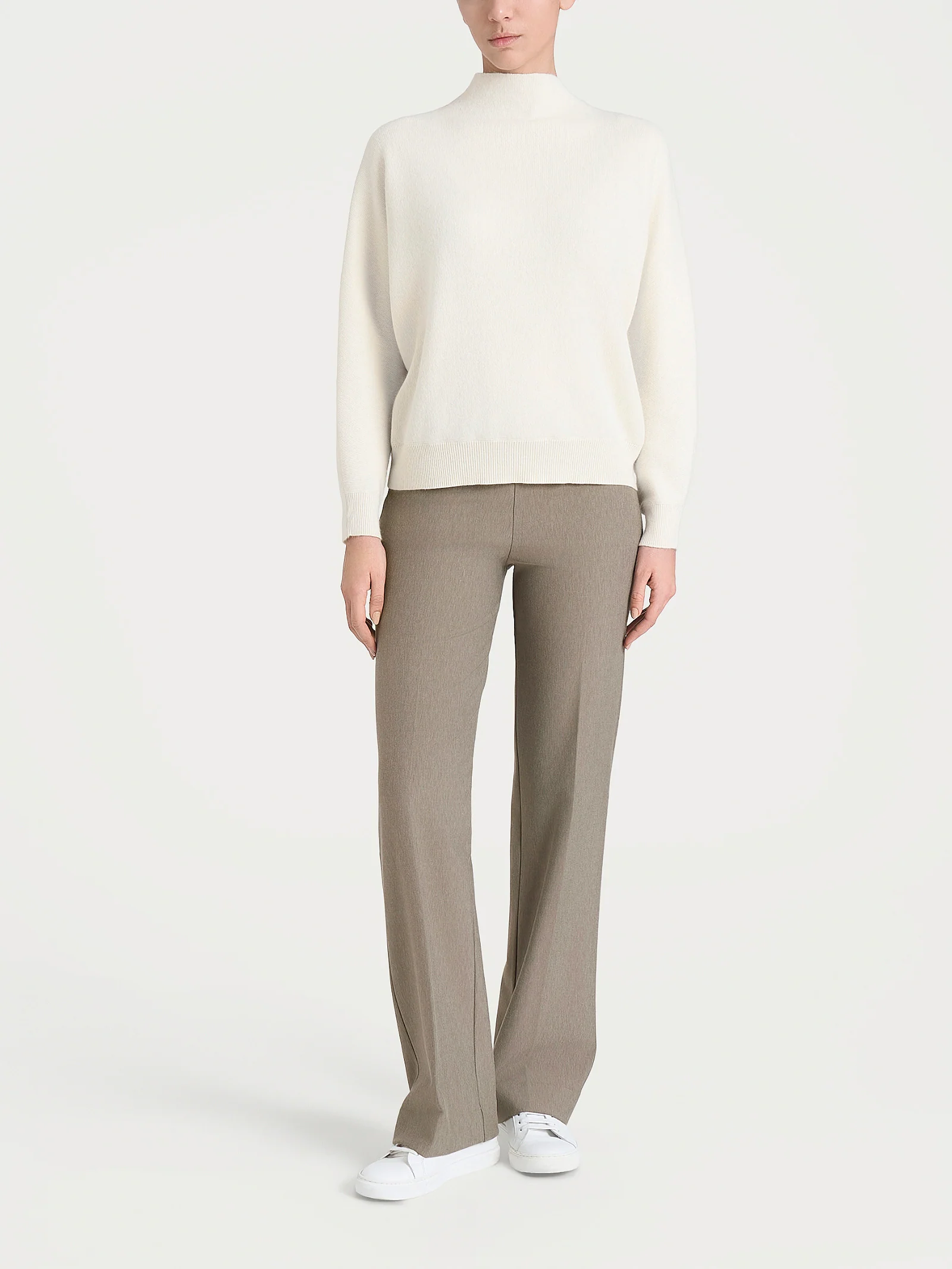 Lupetto Punto Links in Natural Soft - Avorio - Image 4