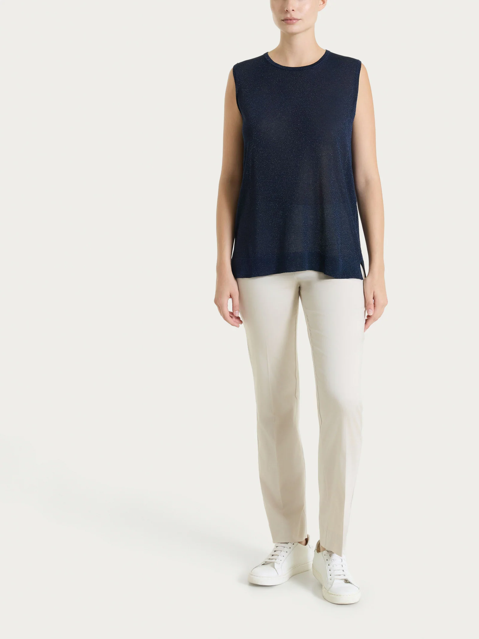 Maglia smanicata in Crêpe Lurex - Bleu - Image 5