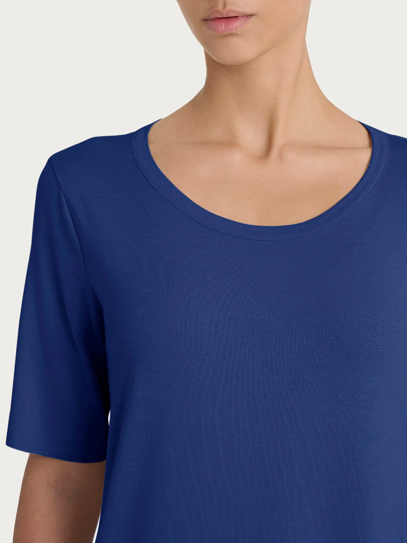 Maglietta girocollo a manica corta in misto viscosa - Blueberry - Image 3
